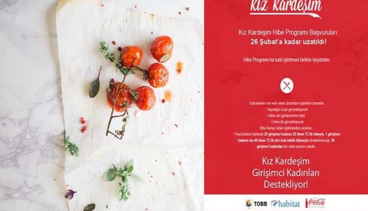 Kız Kardeşim Projesi Kadın Girişimciliği Hibe Programı duyuru görselidir. Yarısı kırmızı yarısı beyaz olan görselin beyaz kısmında masada duran domates görülmektedir.
